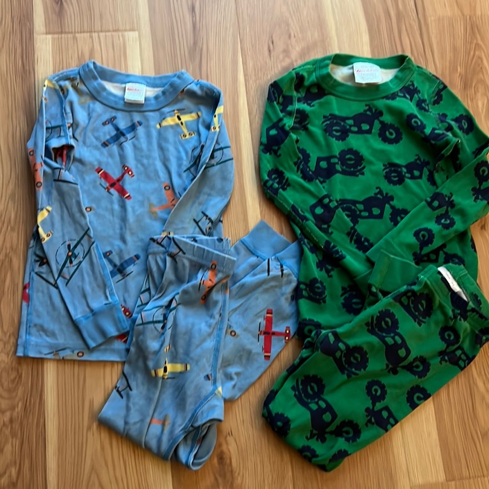 Hanna Anderson set of 2 pj’s size 110 cm (US 5 )